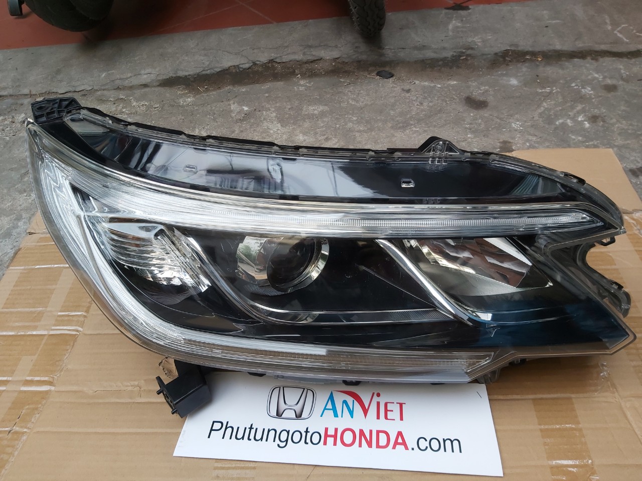 Đèn pha bên lái xe honda CRV 2016-2017